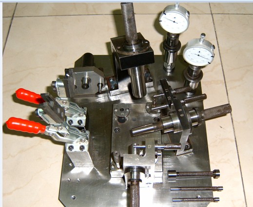 孔位寘(zhi)檢具(ju)